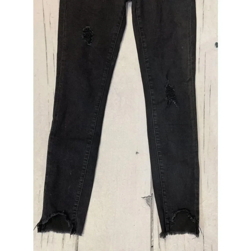 Articles-of-society Women's Black Jeans - size 27 Raw‎ Hem